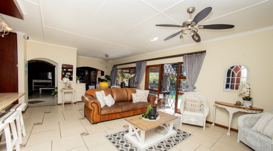 4 Bedroom Property for Sale in Blue Bend Eastern Cape